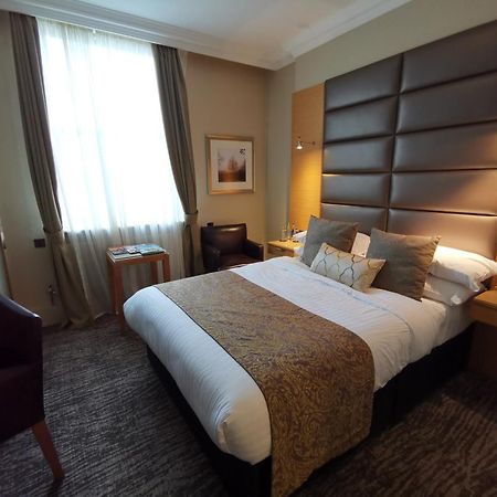 Woodlands Park Hotel Cobham  Dış mekan fotoğraf