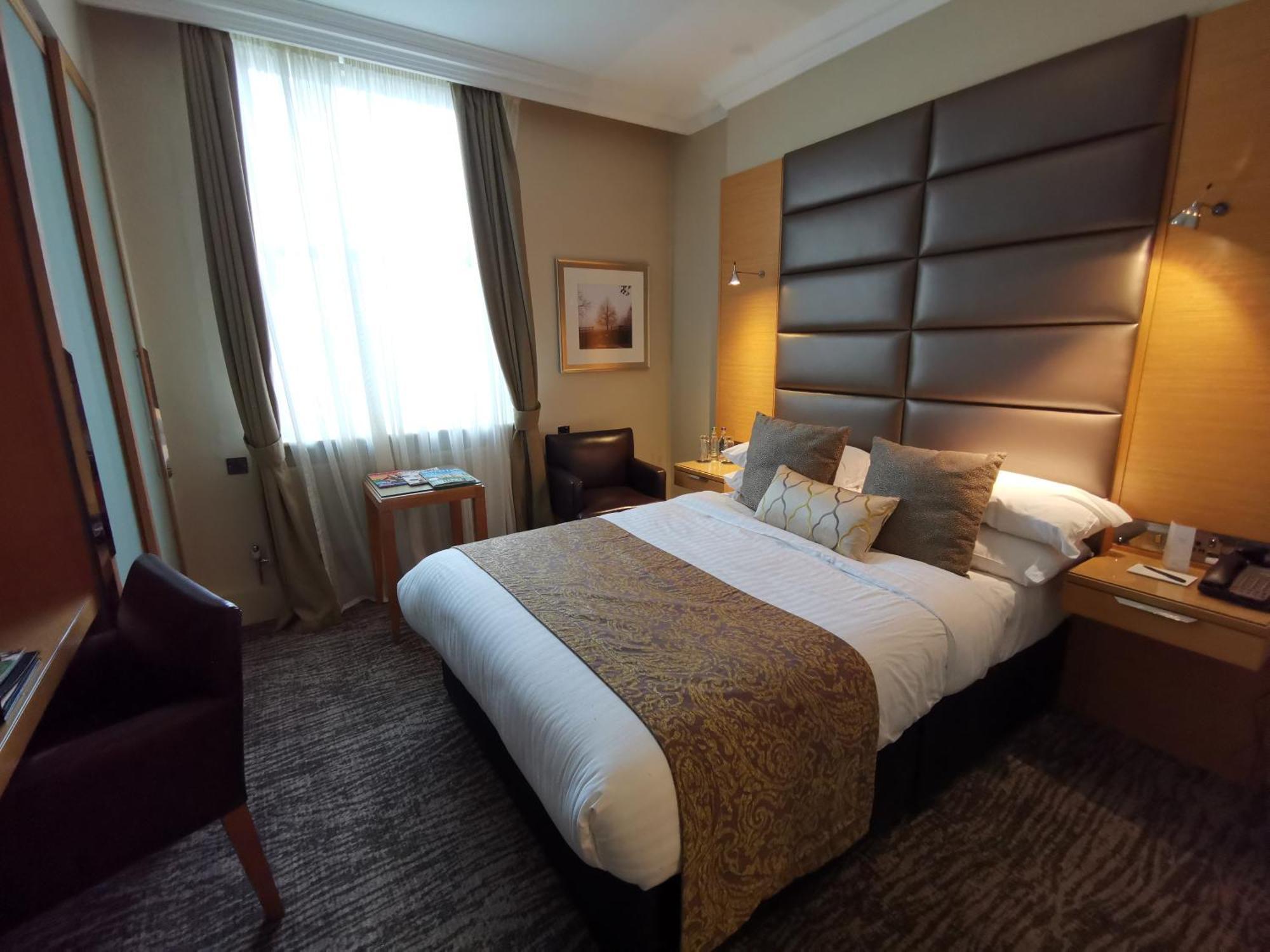 Woodlands Park Hotel Cobham  Dış mekan fotoğraf